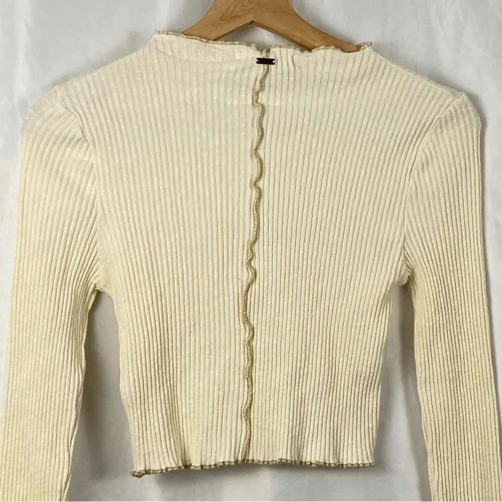 O’Neill Cream Ribbed Y2K Long Sleeve Cropped Top Size Small - Picture 13 of 16